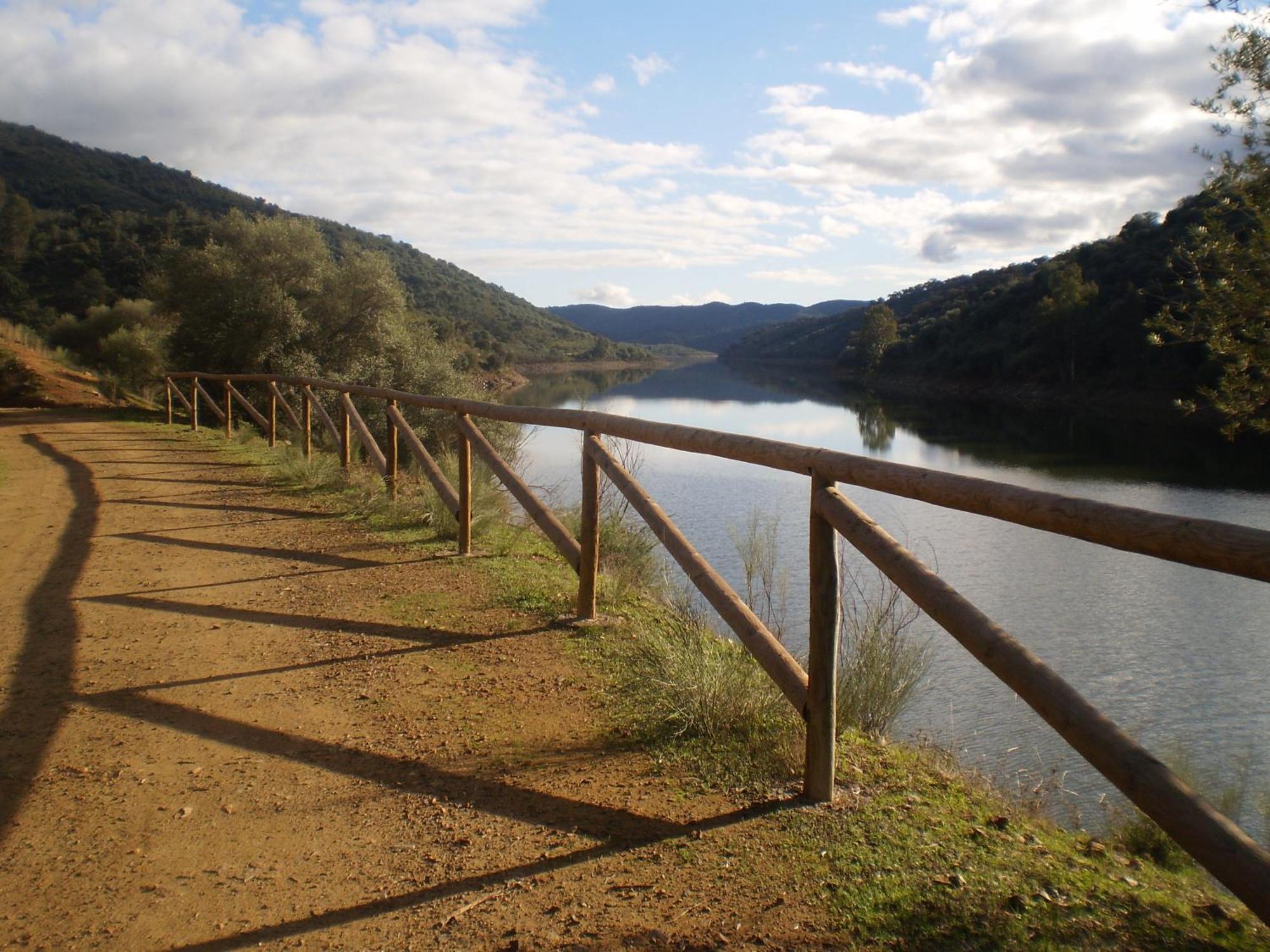 Tejadilla Casita Rural Cerca De Con Piscina Hébergement de vacances Séville
